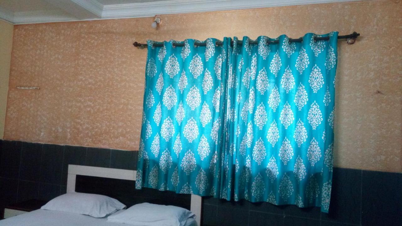 Hotel Sarang Lodge Panvel Exterior photo