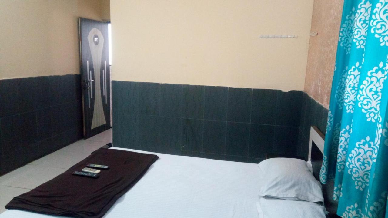 Hotel Sarang Lodge Panvel Exterior photo